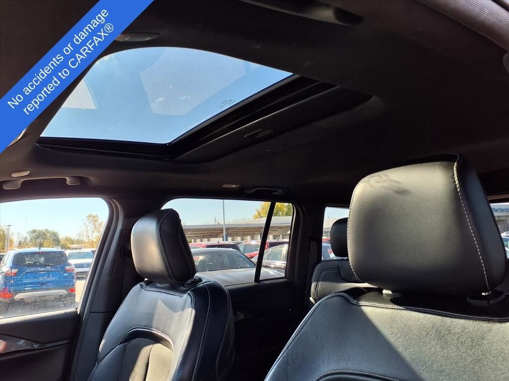 Thumbnail: 2022 Jeep Grand Cherokee - 18