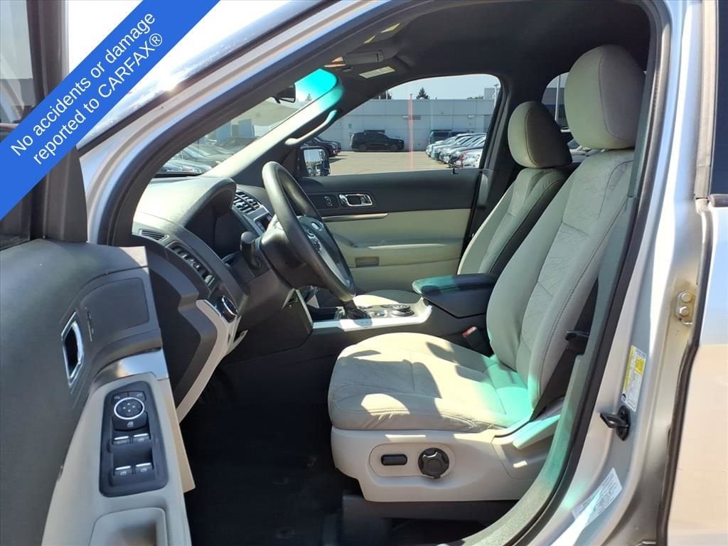 Thumbnail: 2011 Ford Explorer - 18