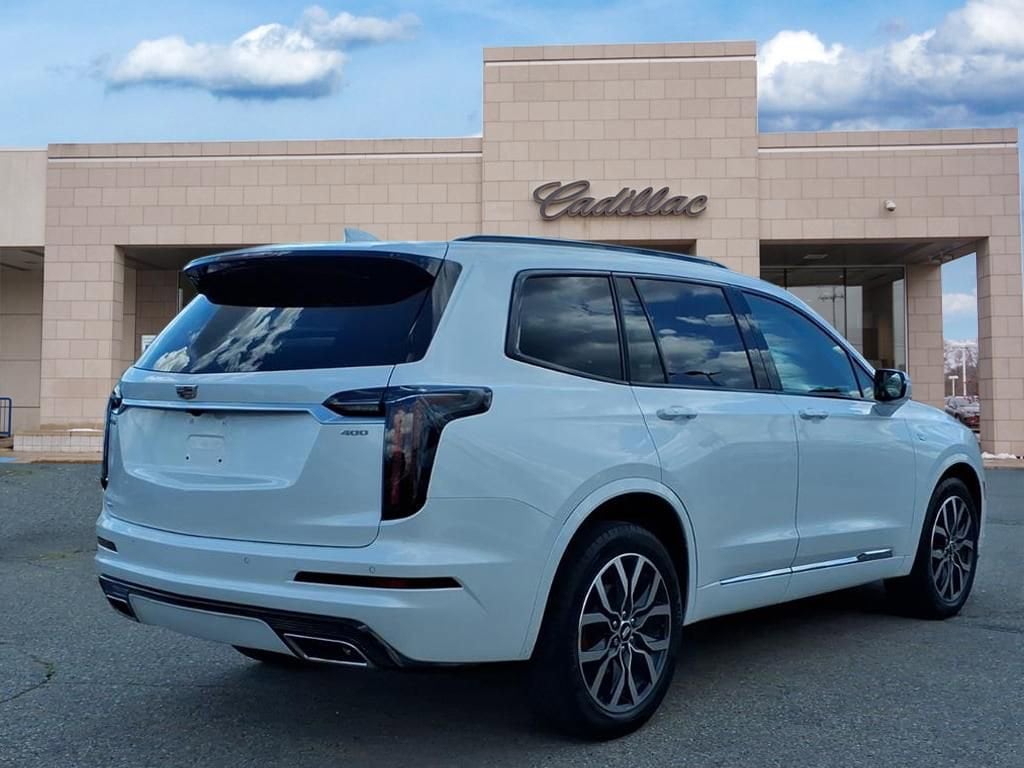 Thumbnail: 2023 Cadillac XT6 - 5