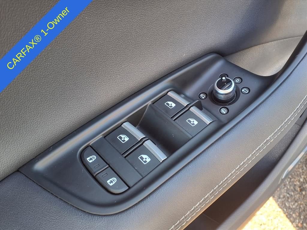 Thumbnail: 2025 Audi Q7 - 16