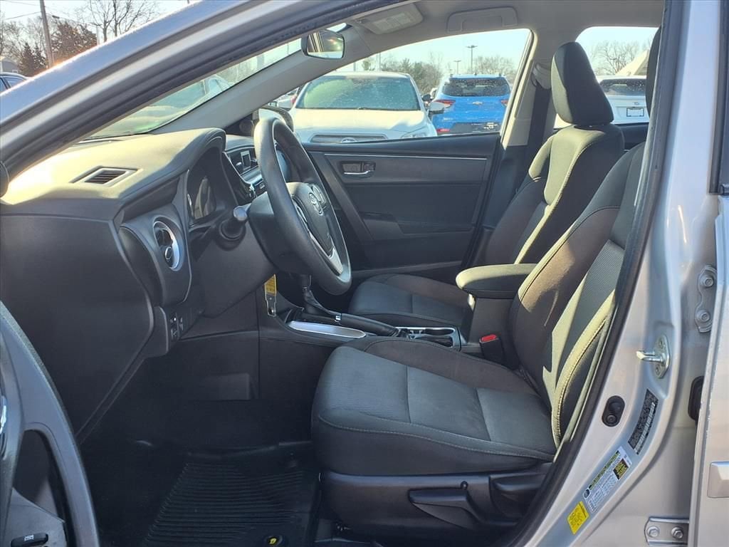 Thumbnail: 2019 Toyota Corolla - 16