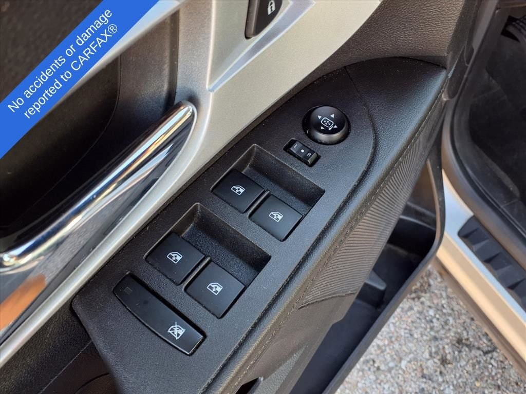 Thumbnail: 2012 Chevrolet Equinox - 16