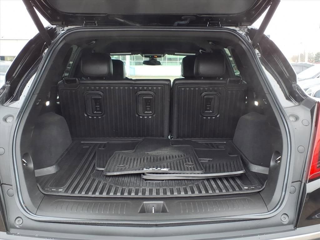 Thumbnail: 2022 Cadillac XT5 - 9