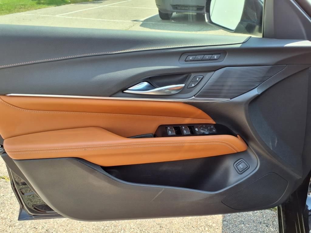 Thumbnail: 2023 Cadillac CT4 - 13