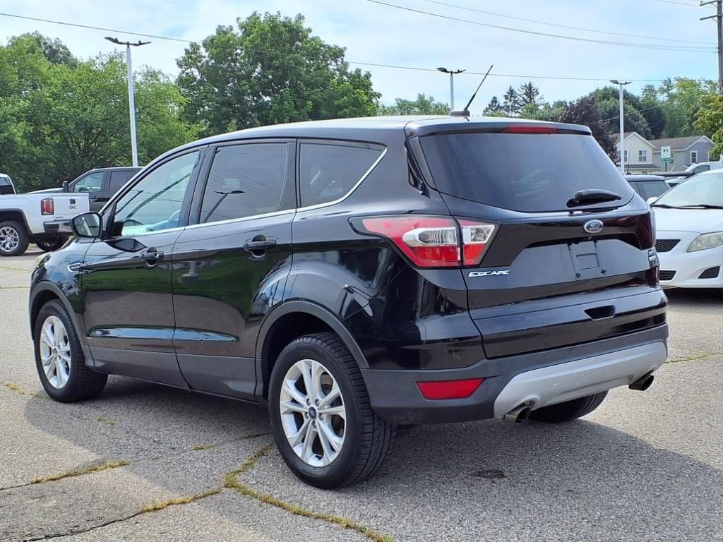 Thumbnail: 2017 Ford Escape - 7