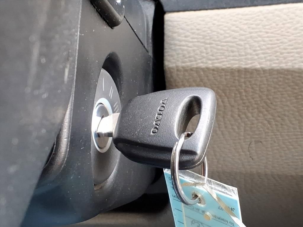 Thumbnail: 2006 Volvo XC70 - 26