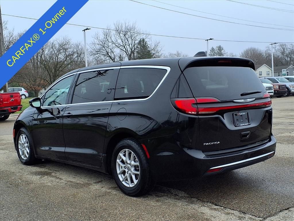 Thumbnail: 2024 Chrysler Pacifica - 8