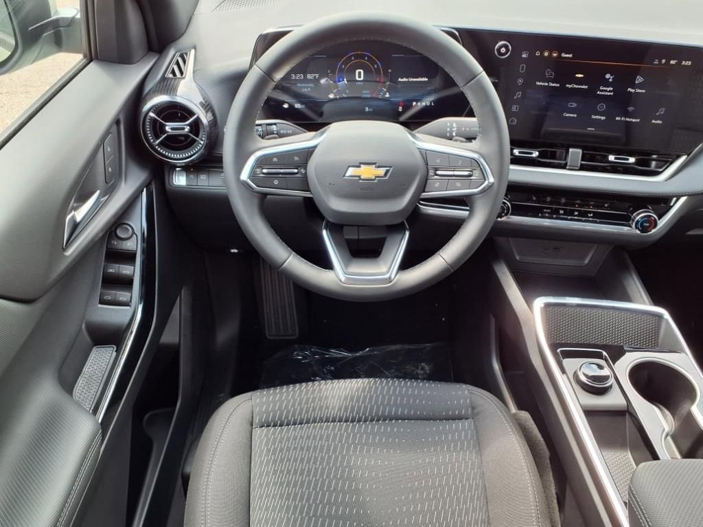 Thumbnail: 2026 Chevrolet Equinox - 11