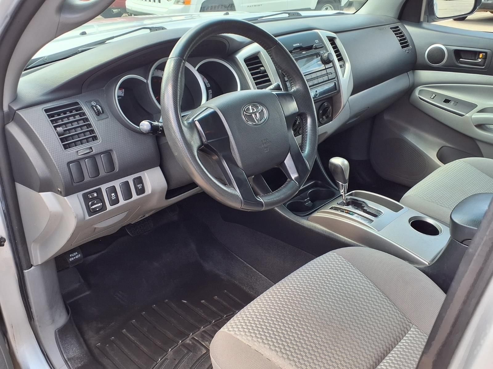 Thumbnail: 2012 Toyota Tacoma - 13