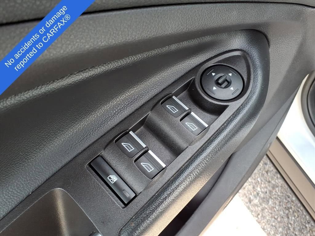 Thumbnail: 2019 Ford Escape - 17