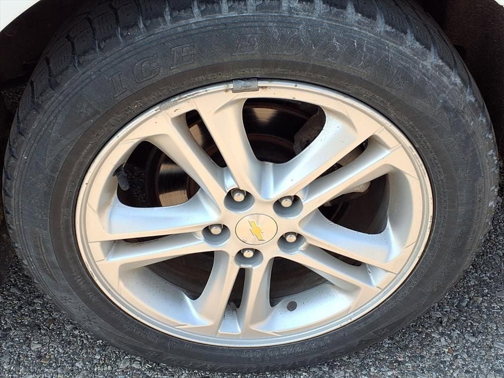 Thumbnail: 2017 Chevrolet Cruze - 9