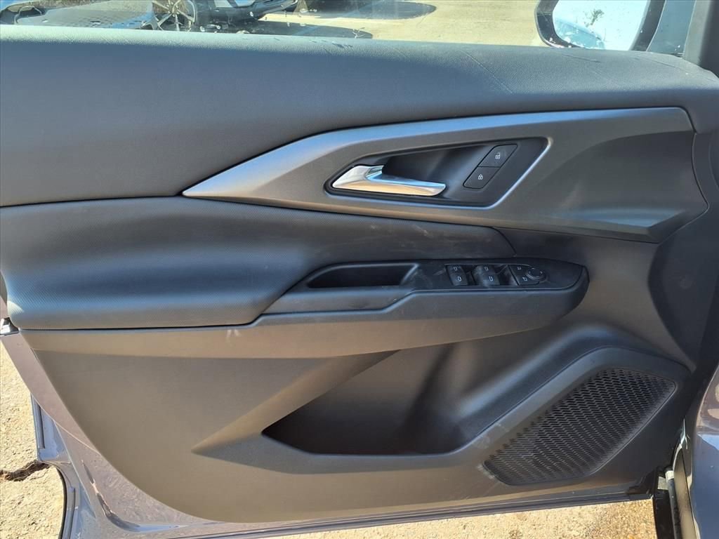 Thumbnail: 2026 Chevrolet Equinox - 12