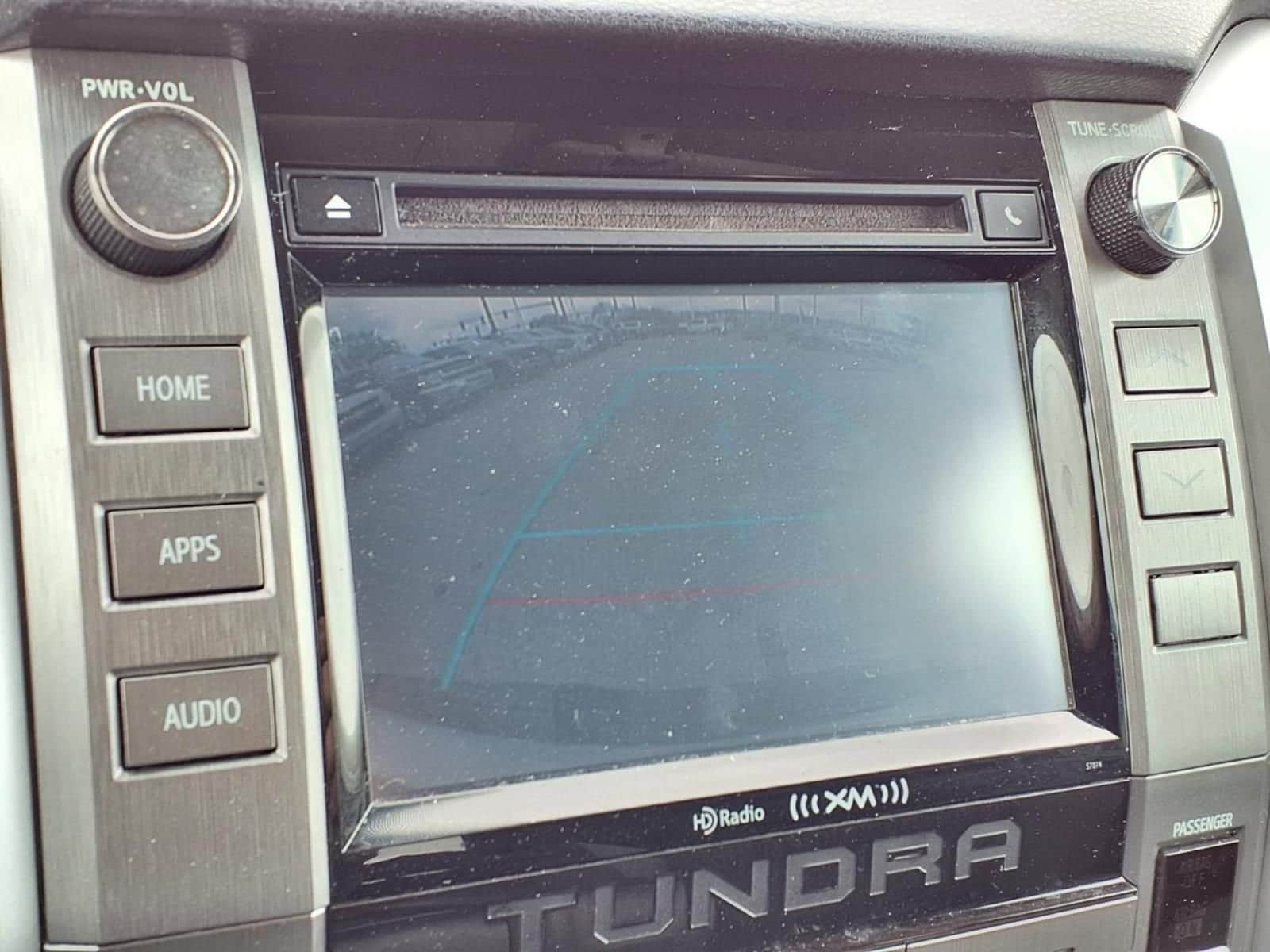 Thumbnail: 2015 Toyota Tundra - 25