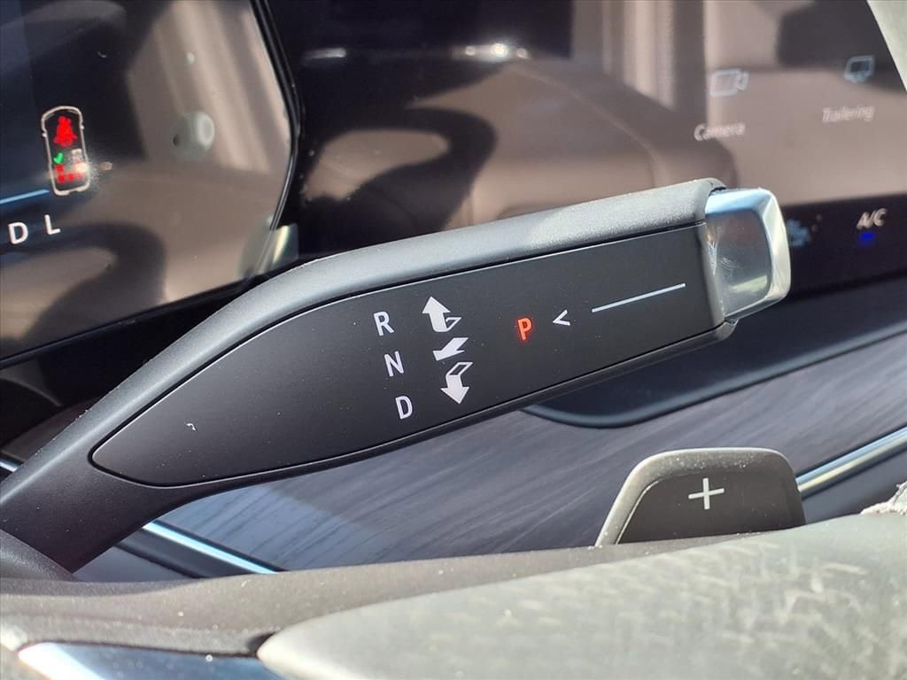 Thumbnail: 2026 Chevrolet Tahoe - 16