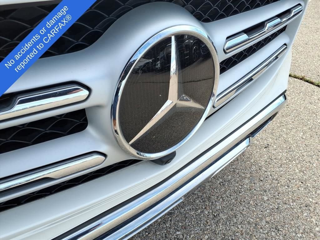 Thumbnail: 2022 Mercedes-Benz GLC - 18