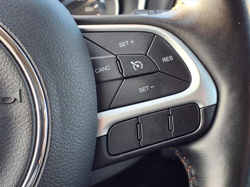 Thumbnail: 2020 Jeep Compass - 28