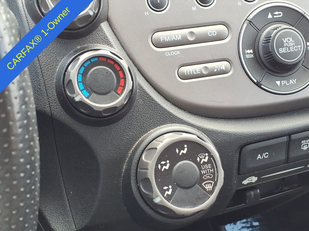 Thumbnail: 2011 Honda Fit - 21