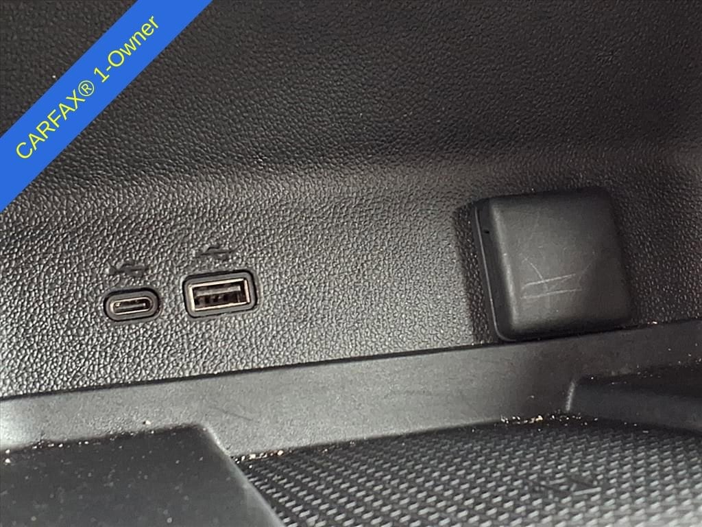 Thumbnail: 2025 Chevrolet Traverse - 25