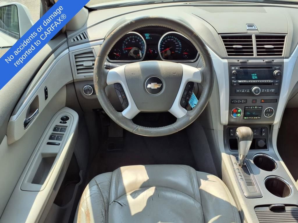 Thumbnail: 2009 Chevrolet Traverse - 14