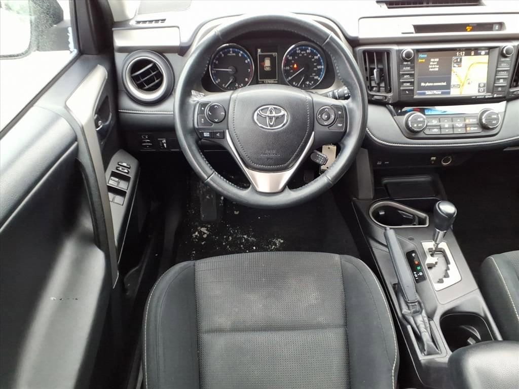 Thumbnail: 2016 Toyota RAV4 - 13