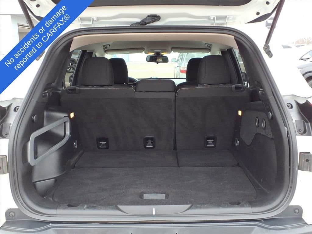 Thumbnail: 2016 Jeep Cherokee - 10