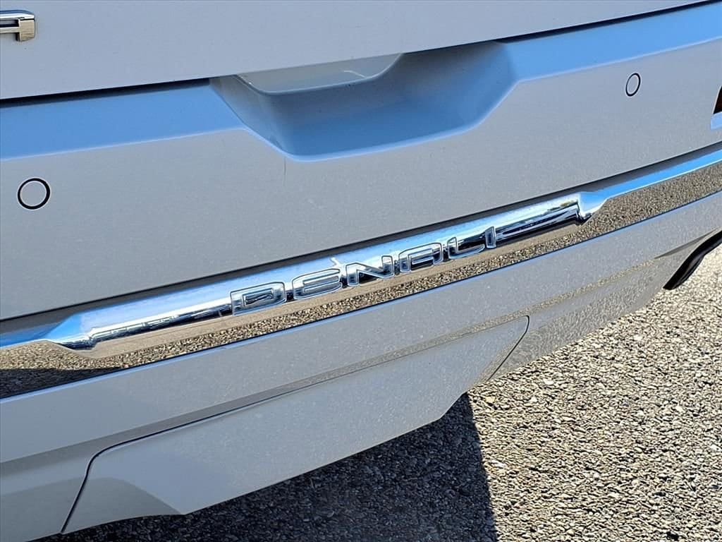 Thumbnail: 2021 GMC Acadia - 10