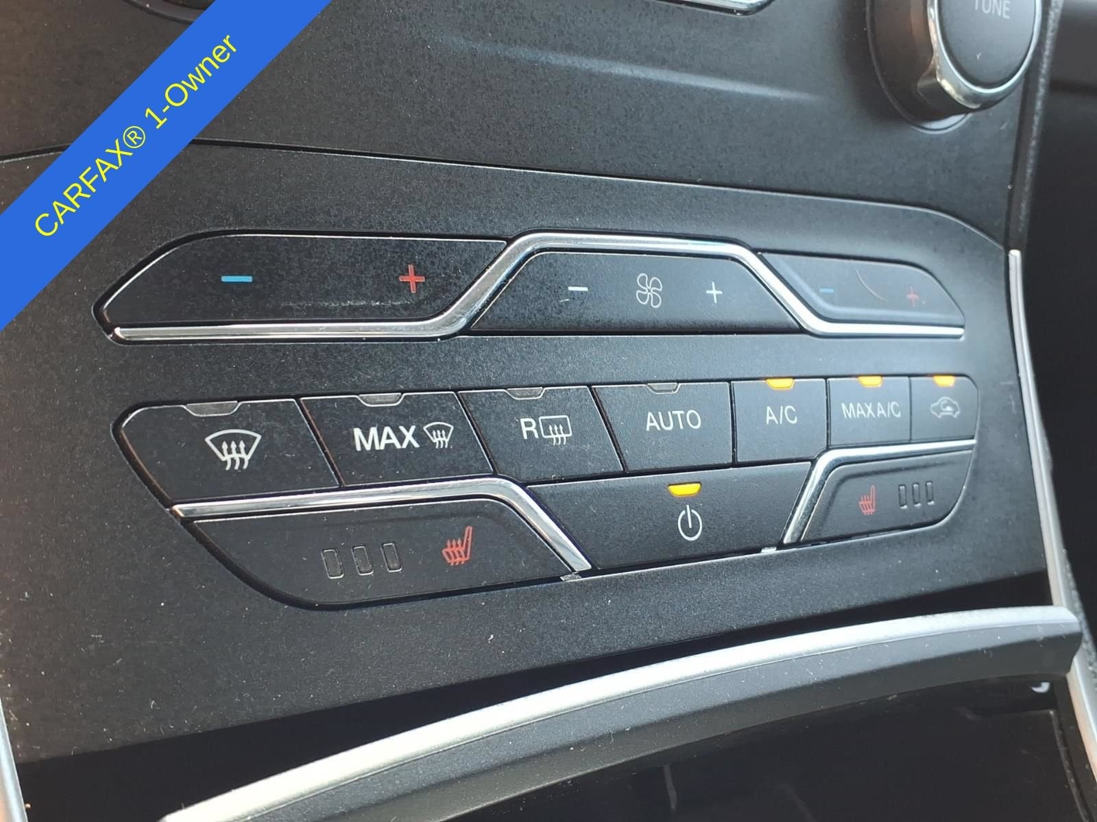 Thumbnail: 2016 Ford Edge - 29