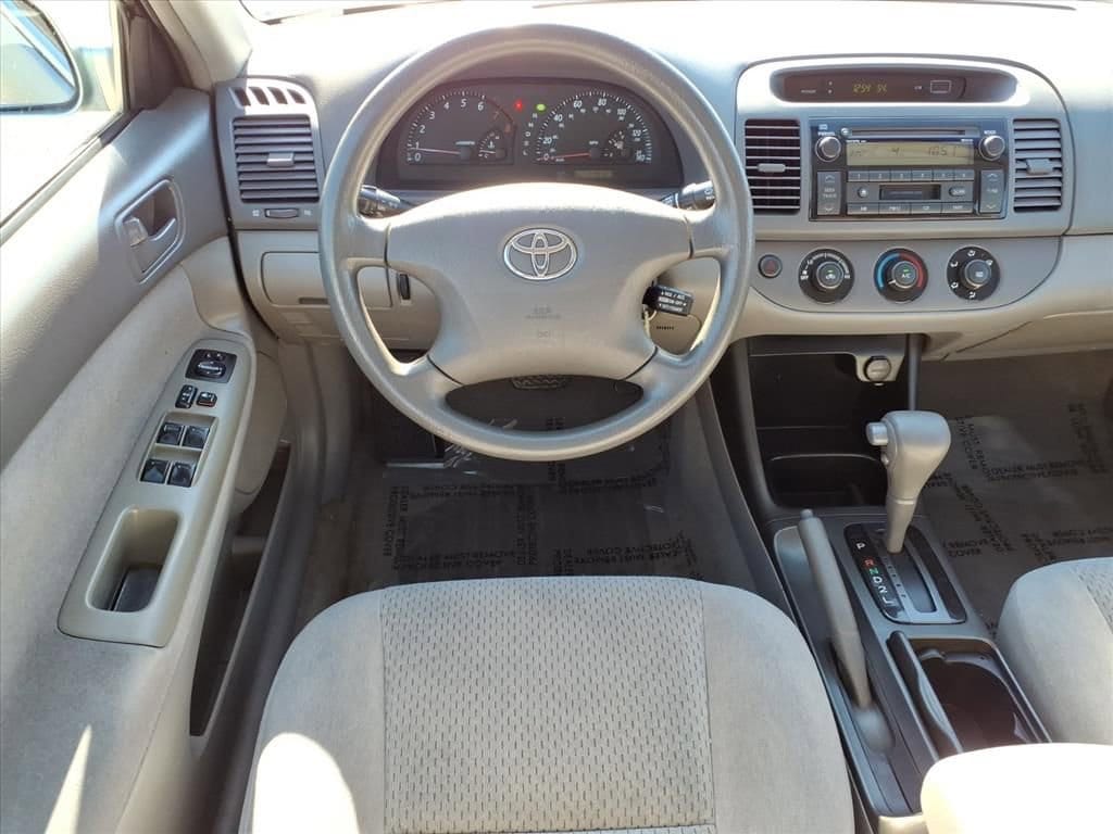 Thumbnail: 2004 Toyota Camry - 11