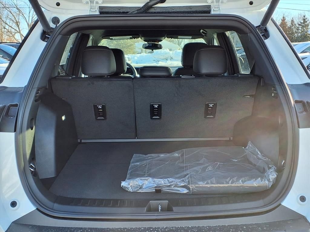 Thumbnail: 2026 Chevrolet Equinox - 8