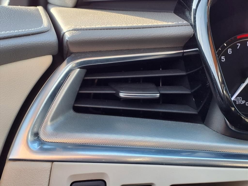 Thumbnail: 2018 Cadillac XT5 - 27