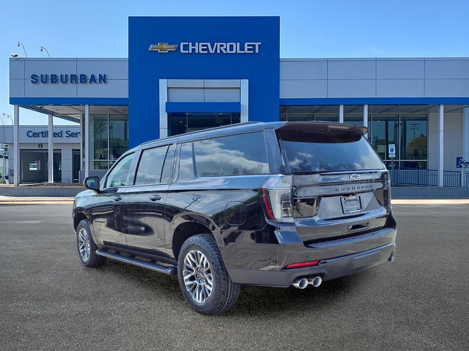 Thumbnail: 2026 Chevrolet Suburban - 6