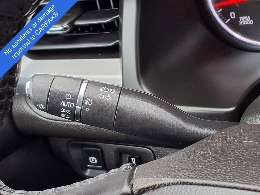 Thumbnail: 2017 GMC Acadia - 21