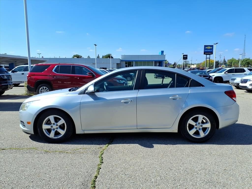 Thumbnail: 2014 Chevrolet Cruze - 8