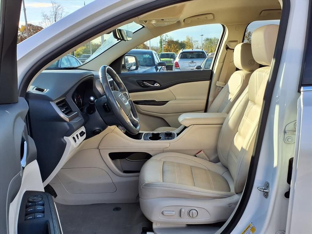 Thumbnail: 2021 GMC Acadia - 17