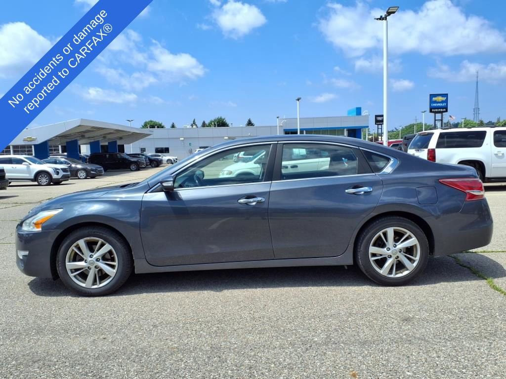 Thumbnail: 2013 Nissan Altima - 9