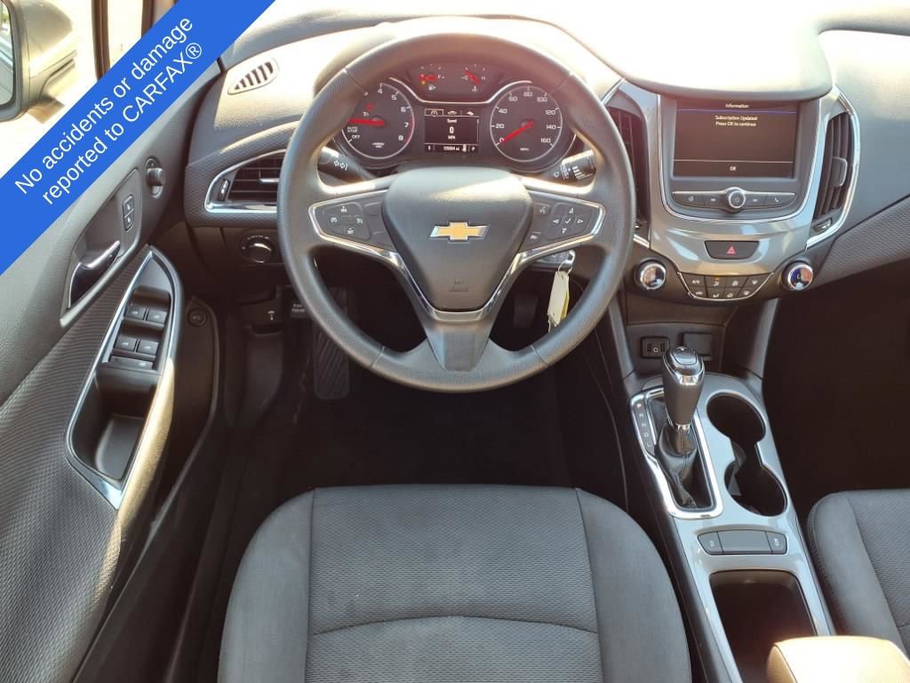 Thumbnail: 2019 Chevrolet Cruze - 13