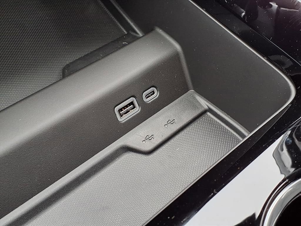 Thumbnail: 2026 Chevrolet Tahoe - 21