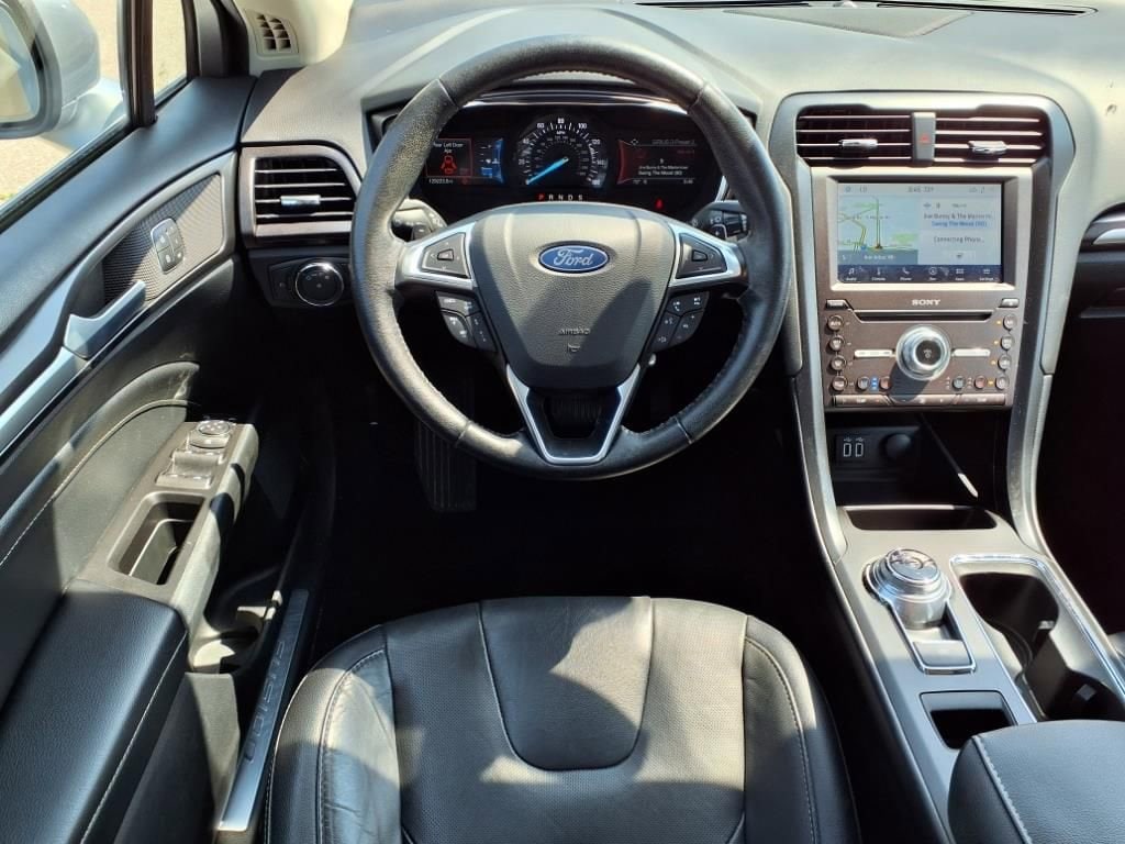 2020 Ford Fusion Titanium 12