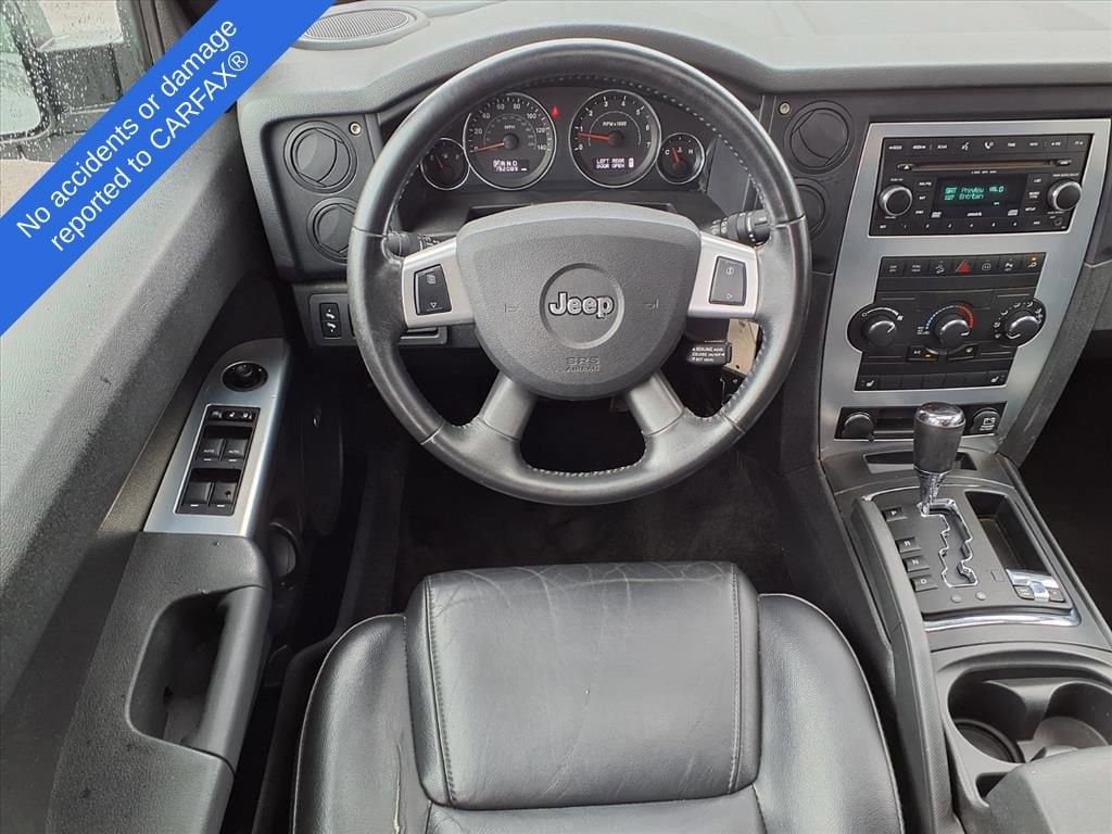 Thumbnail: 2008 Jeep Commander - 12