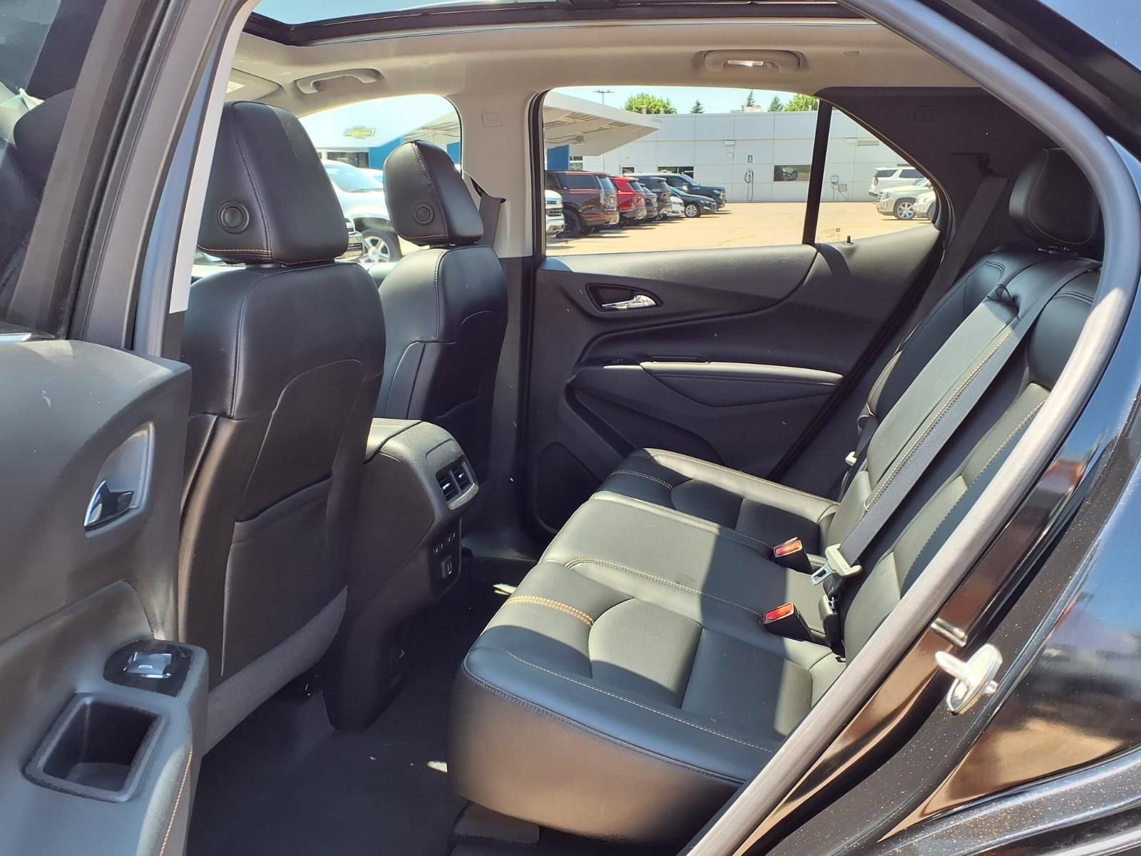 Thumbnail: 2022 Chevrolet Equinox - 11