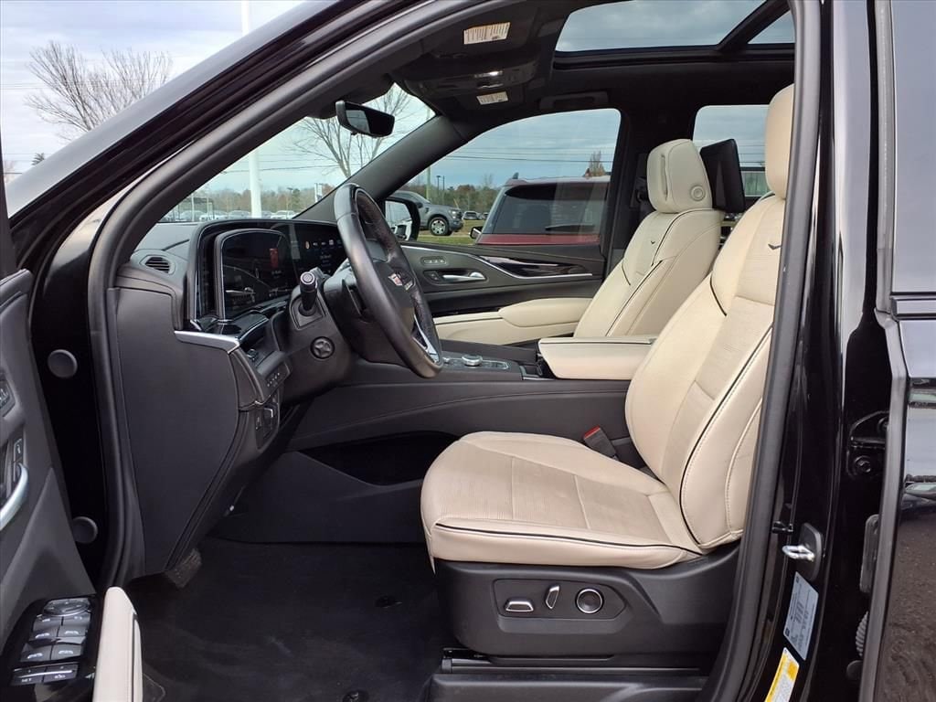 Thumbnail: 2024 Cadillac Escalade - 18