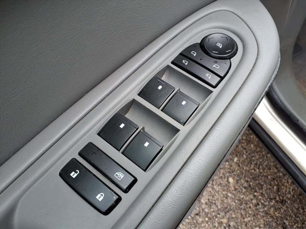 Thumbnail: 2014 Chevrolet Traverse - 14