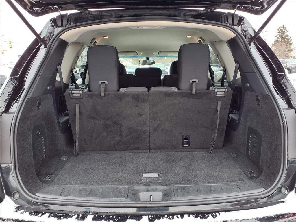 Thumbnail: 2019 Nissan Pathfinder - 11