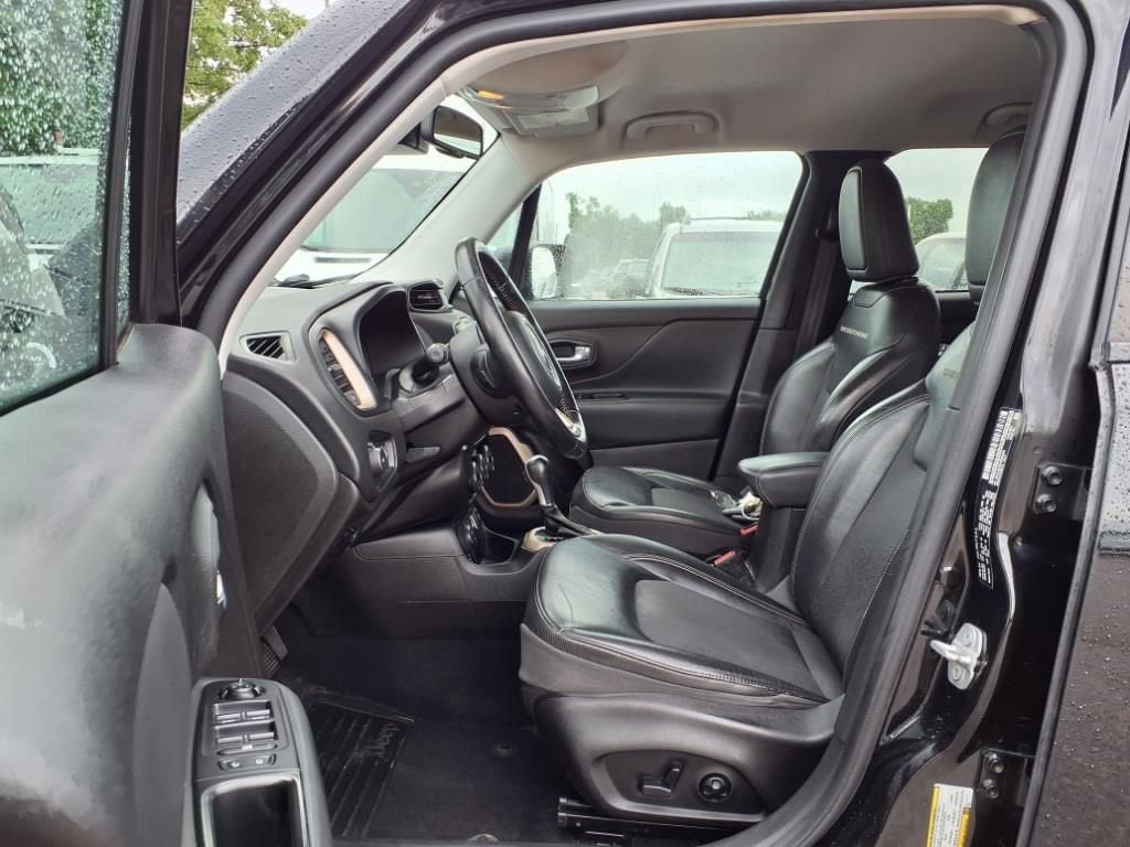 Thumbnail: 2017 Jeep Renegade - 17