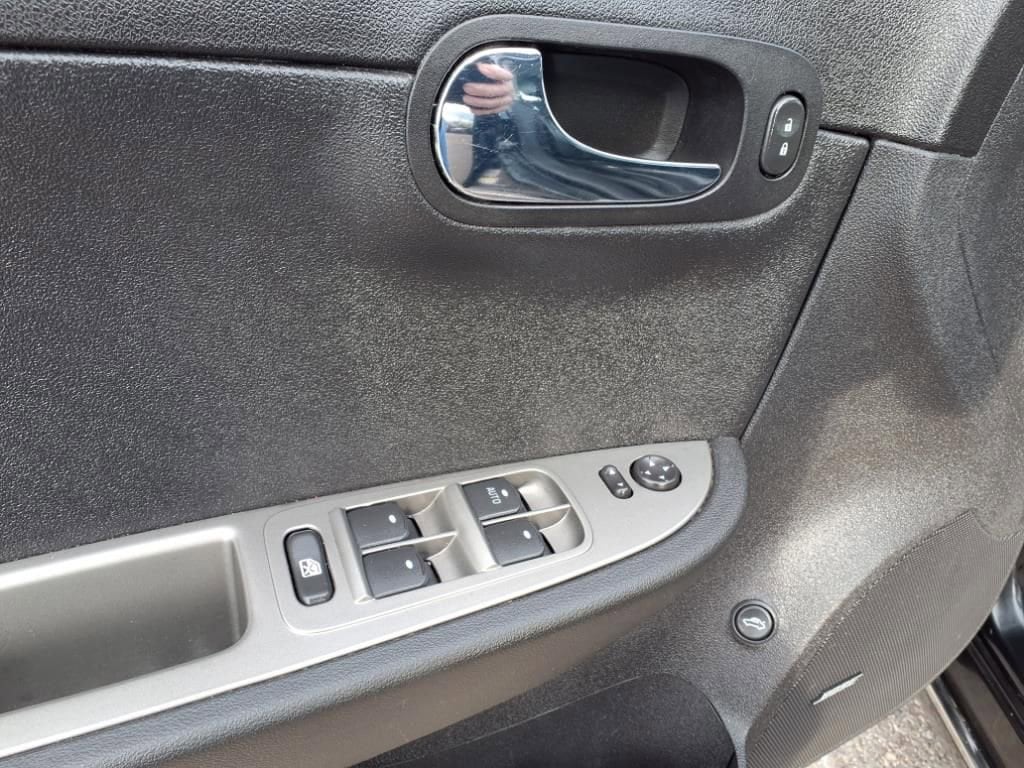 2011 Chevrolet Malibu LTZ 12