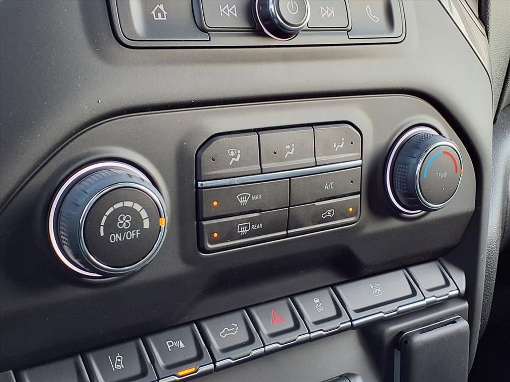 Thumbnail: 2026 Chevrolet Silverado 2500 - 17