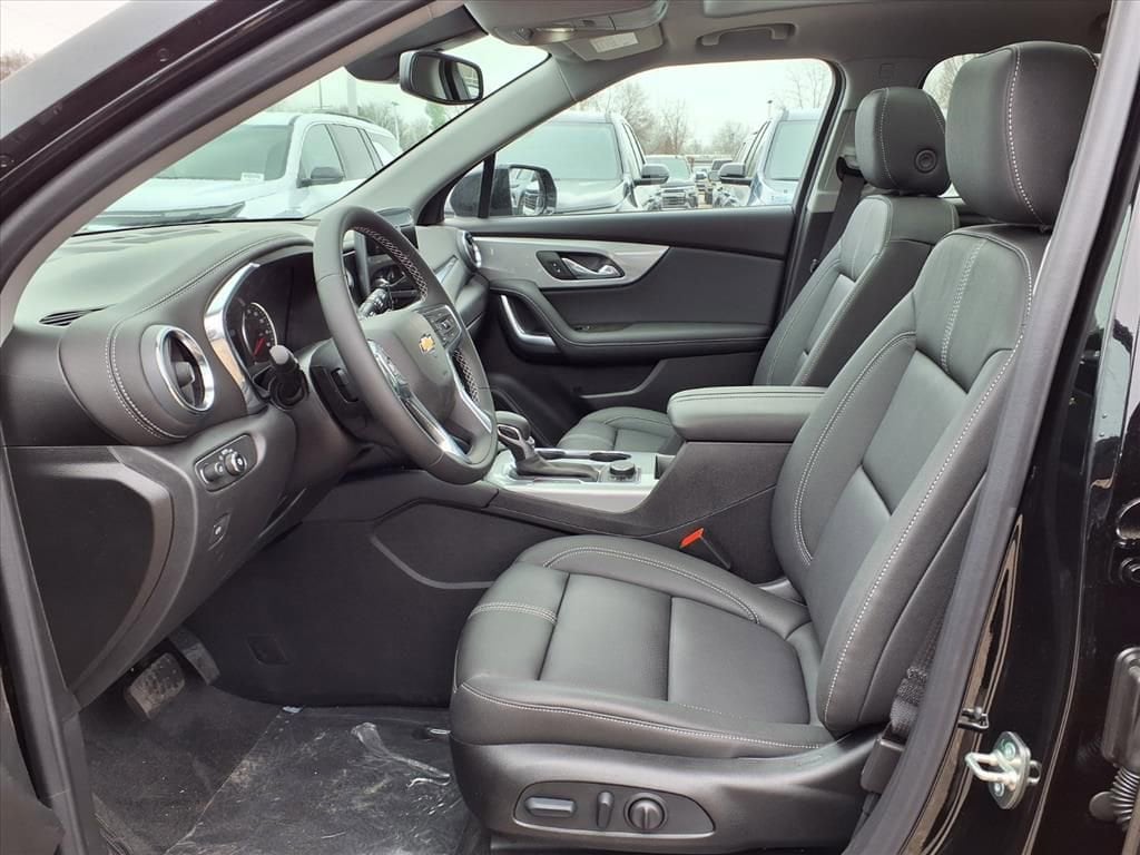 Thumbnail: 2026 Chevrolet Blazer - 12