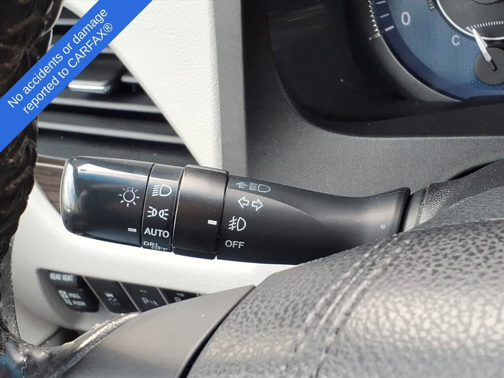 Thumbnail: 2016 Toyota Sienna - 20