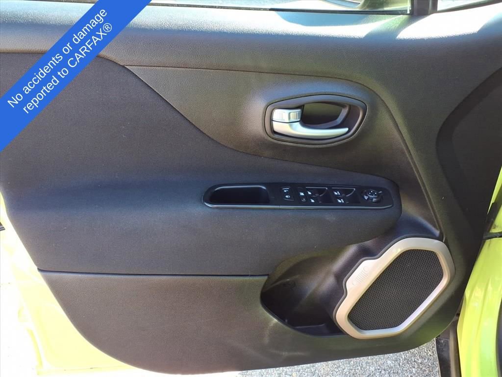 Thumbnail: 2017 Jeep Renegade - 13