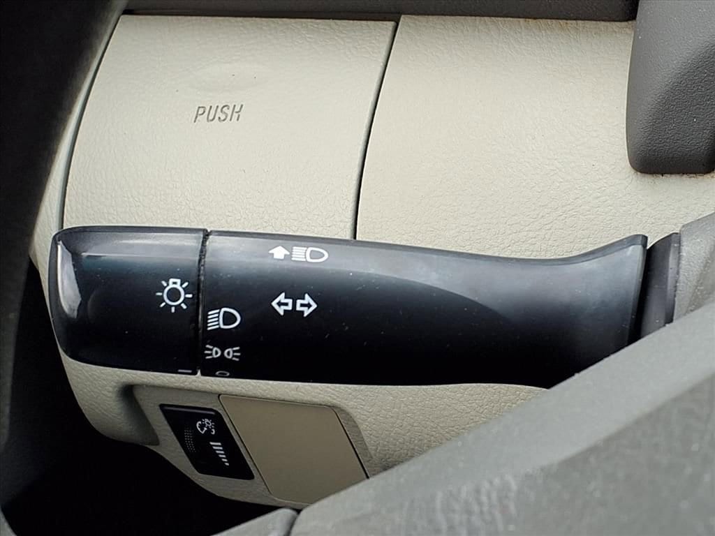 Thumbnail: 2009 Toyota Yaris - 20